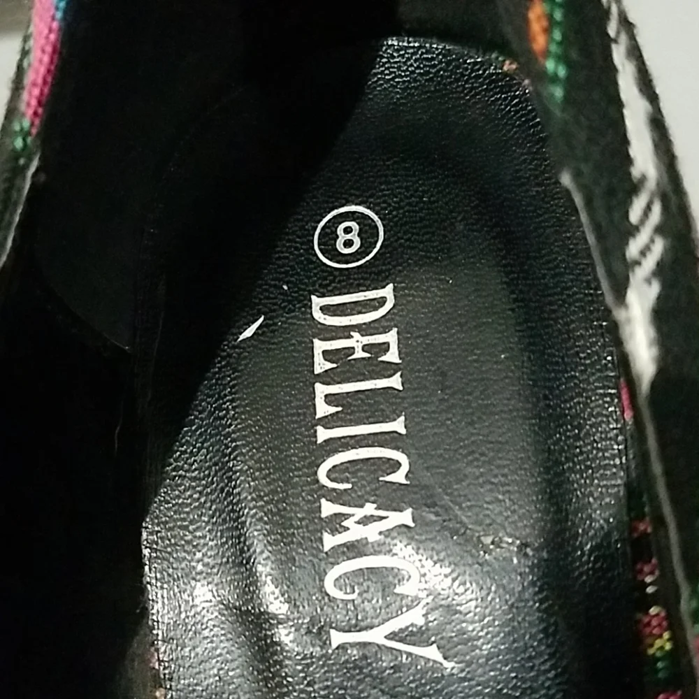 VINTAGE SERAPE MULTI COLOR PLATFORM PUMPS Y2K RETRO CHICANA ARTISAN SIZE 8 RETRO